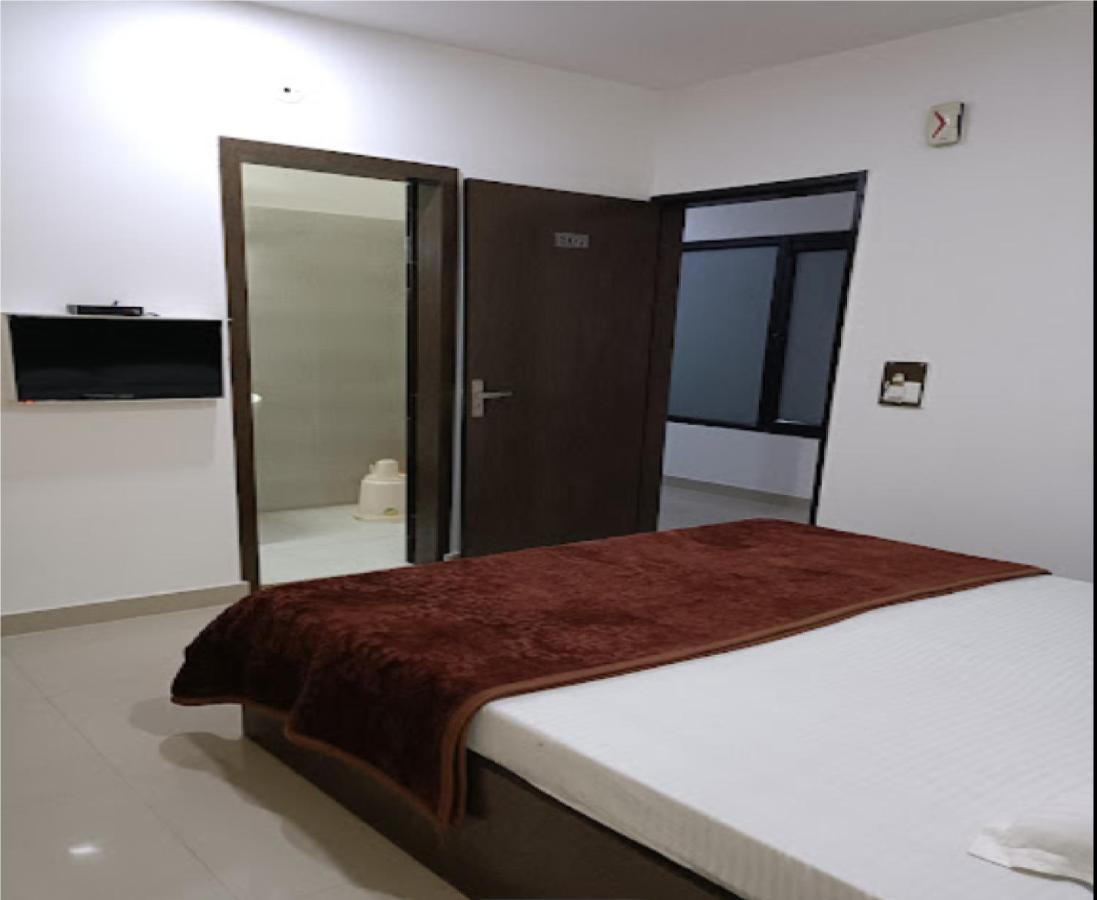 Supreme Guest House By Wb Inn Agra  Exterior foto